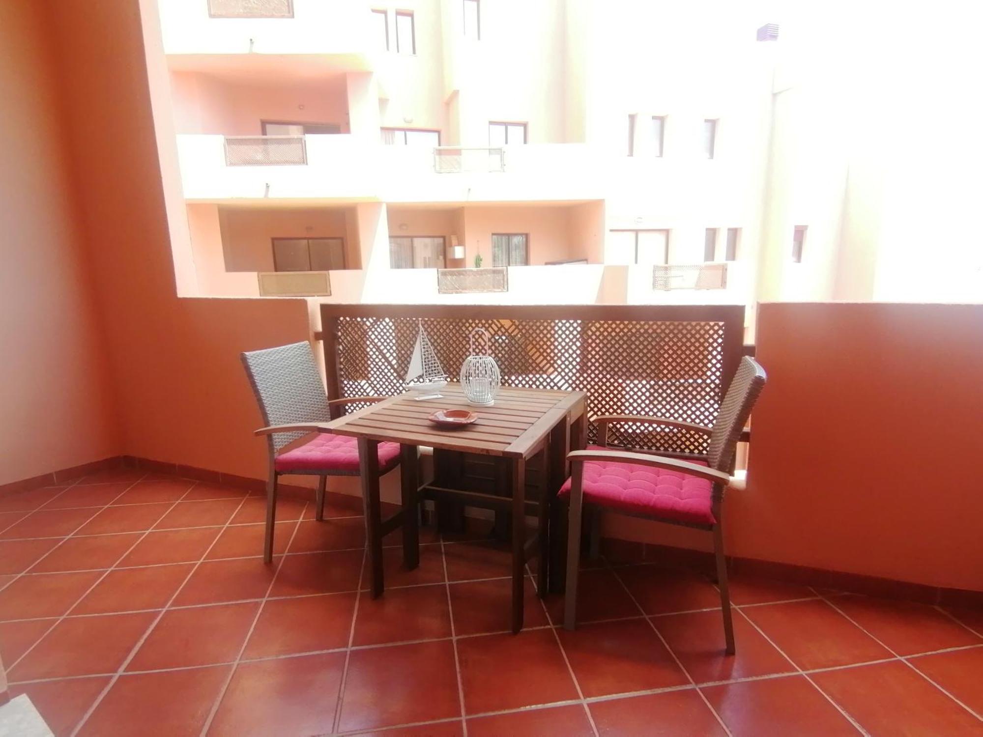 Cn-340 Suites Estepona Bilik gambar