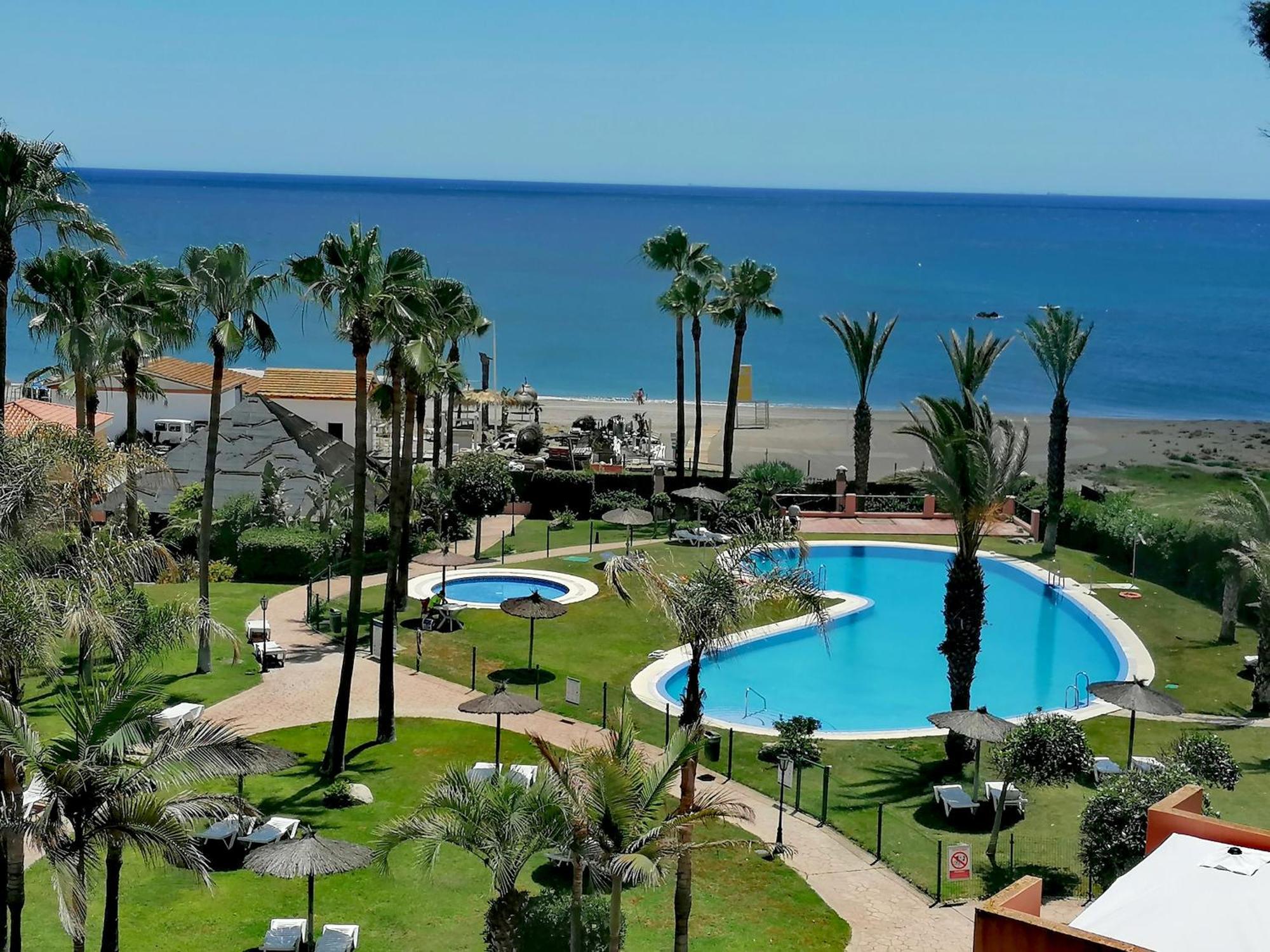 Cn-340 Suites Estepona Luaran gambar
